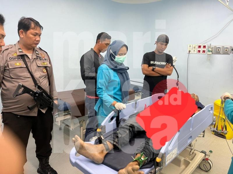 Darah Berceceran Duel Maut di Parit Lalang 