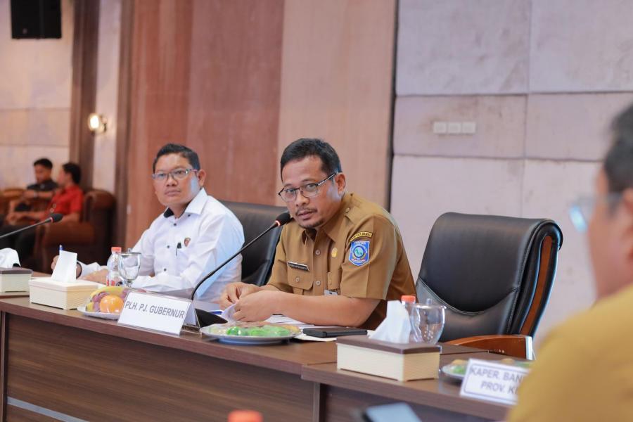 Pimpin Rakor, Plh.Pj Gubernur Fery Pantau Stok Bahan Pangan Pokok Kabupaten/Kota Jelang Idul Adha 1445 H