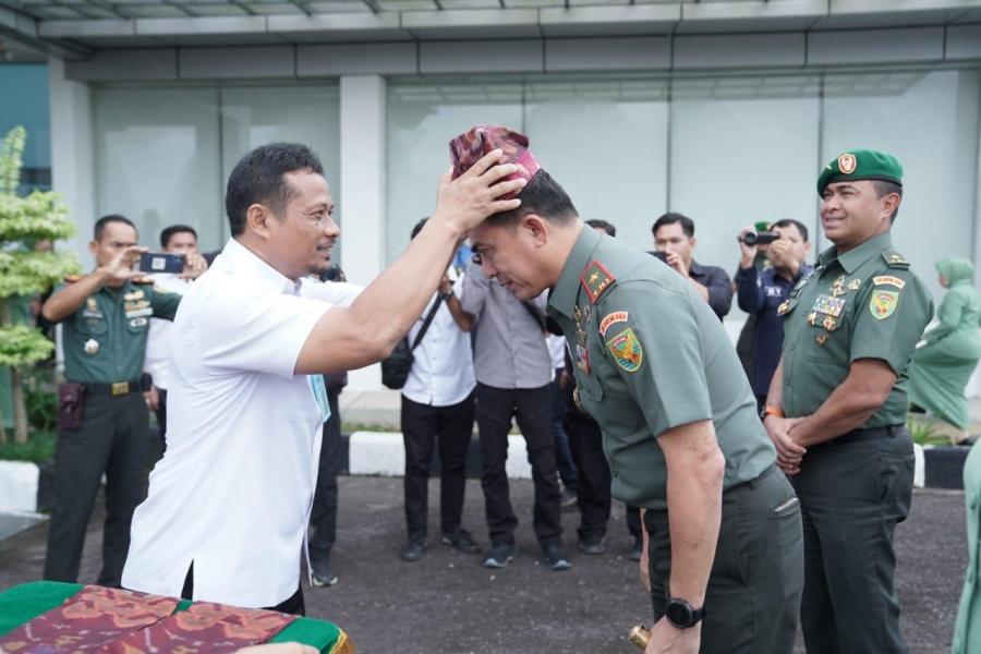 Pj Sekda Babel Sambut Kedatangan Danrem Brigjen TNI Safta