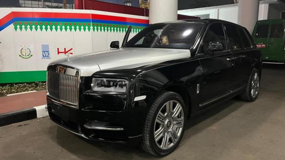 Rolls Royce Sandra Dewi Seharga Rp 25 Miliar Disita Malam-malam