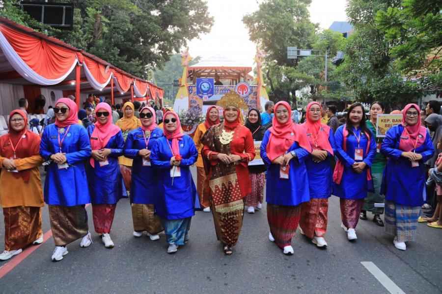 Usung Budaya Nganggung, Kontingen Parade Kep. Babel Pukau Masyarakat Solo